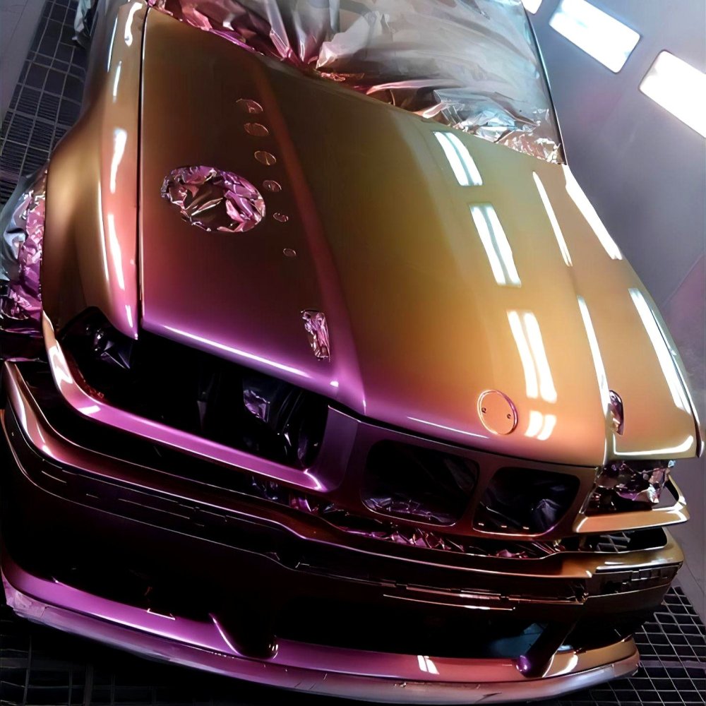 BMW mit Chamäleon Effektlack Weinrot-Gold Voll-Lackierung